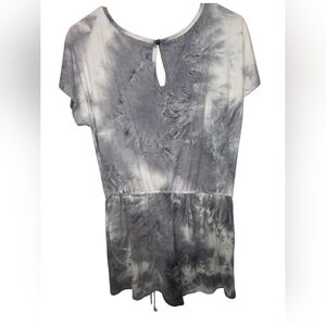 Gray Tie-Dye Women's Top